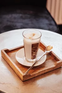 Salon Marc-Andree Neher — Latte Macchiato